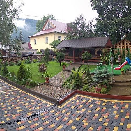 Guest House Shafran Яремче Екстериор снимка