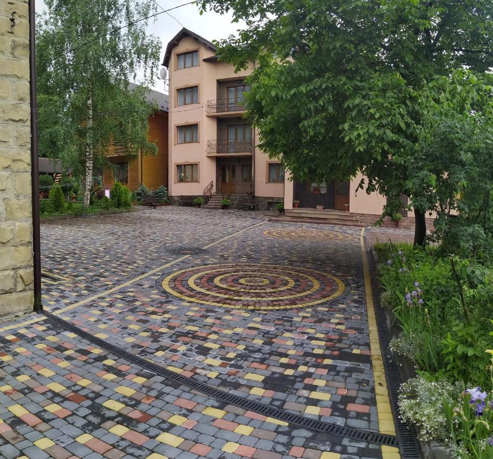 Guest House Shafran Яремче Екстериор снимка