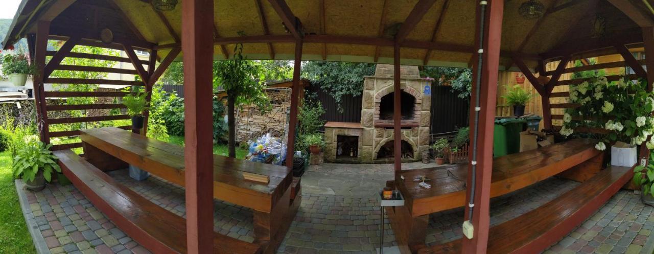 Guest House Shafran Яремче Екстериор снимка
